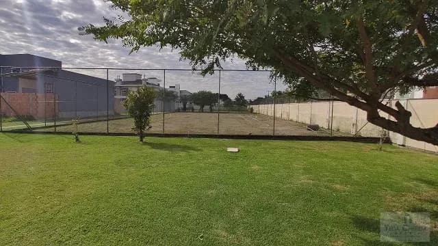 Terreno para venda em Campeche com 387 m² — foto principal