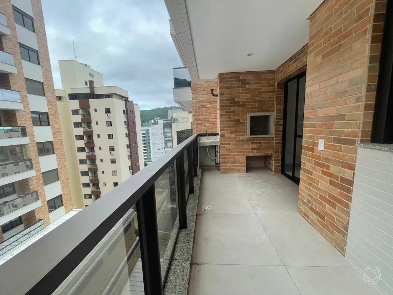 Apartamento para venda com 3 dormitórios em Itacorubi com 98 m² — foto 2