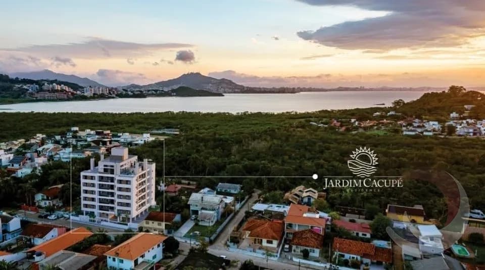 Apartamento para venda com 2 dormitórios em Saco Grande com 66 m² — foto 2