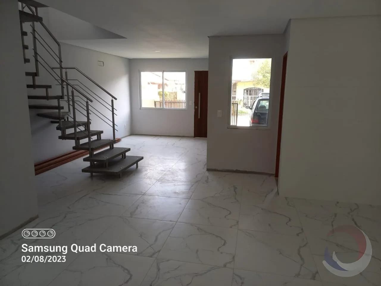 Casa para venda com 3 dormitórios em Campeche com 126 m²