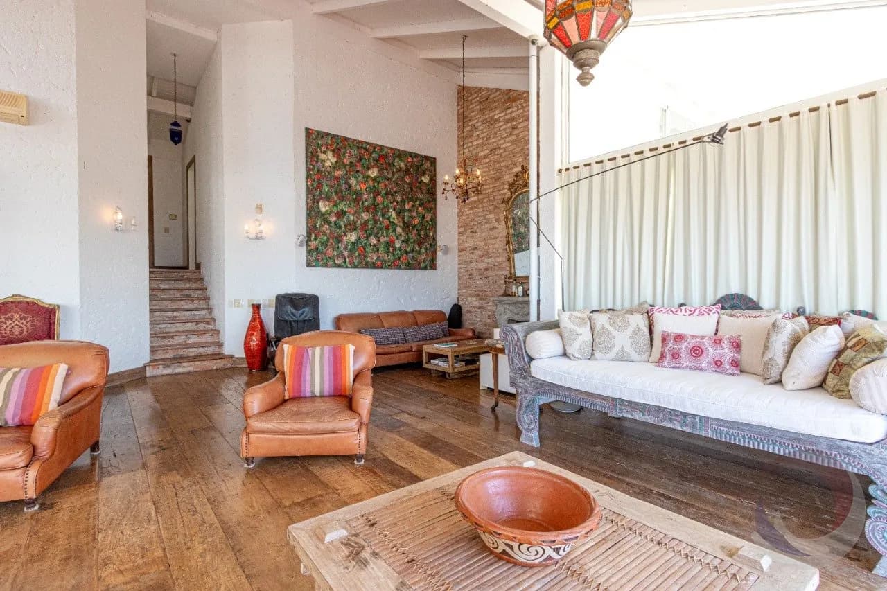Casa para venda com 4 dormitórios em Lagoa Da Conceição com 440 m² — foto 2
