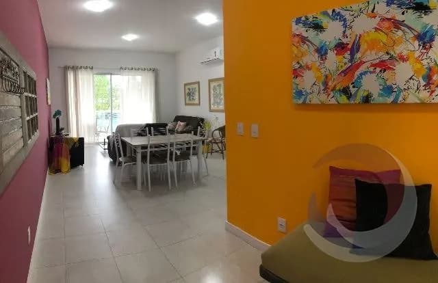 Apartamento para venda com 2 dormitórios em Santinho com 98 m²