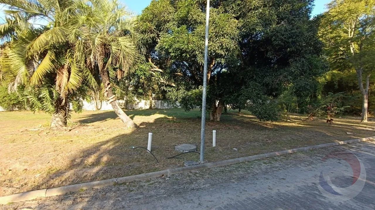 Terreno para venda em Ratones com 455 m² — foto principal