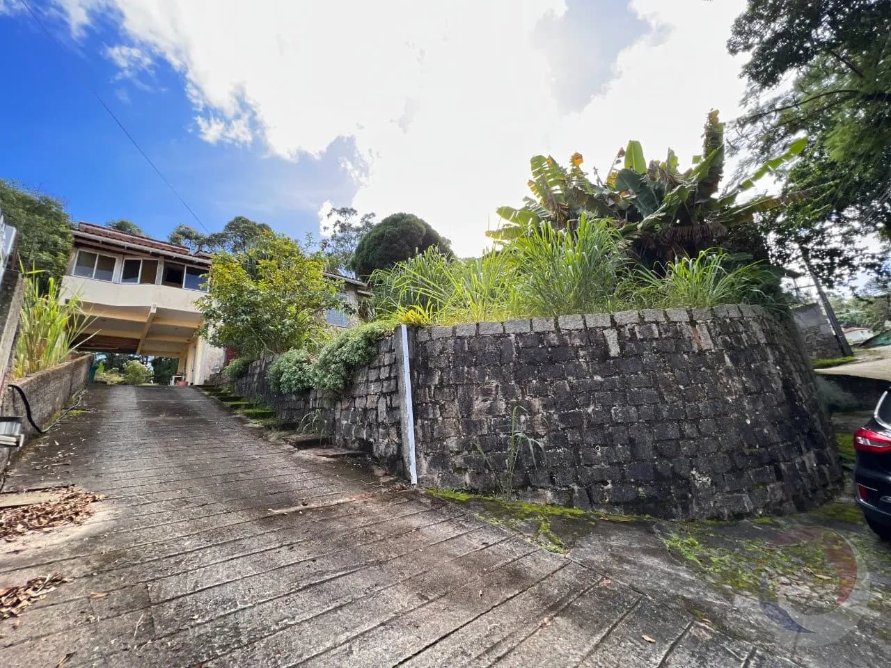 Casa para venda com 3 dormitórios em Saco Grande com 140 m²