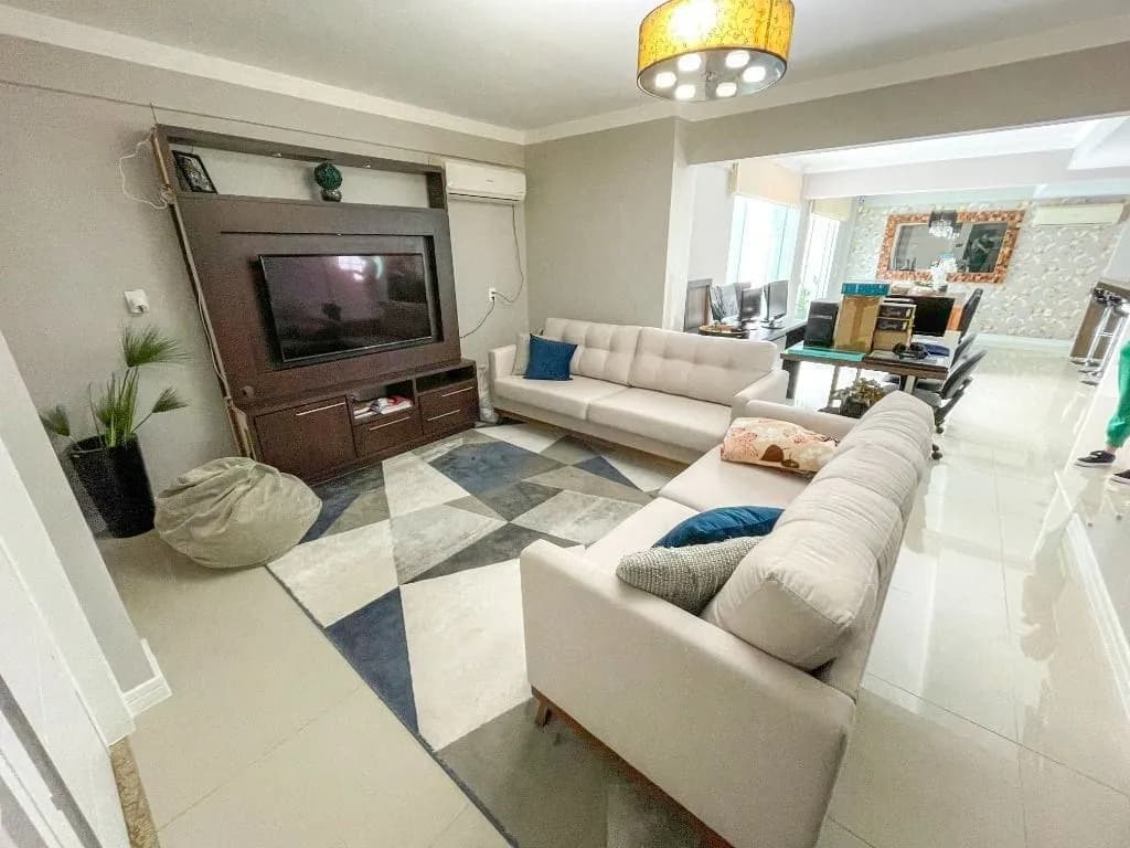 Casa para venda com 4 dormitórios em Coloninha com 170 m² — foto principal
