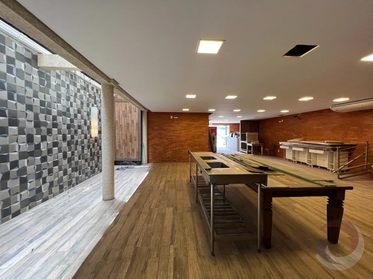 Casa comercial para venda em Agronômica com 464 m²