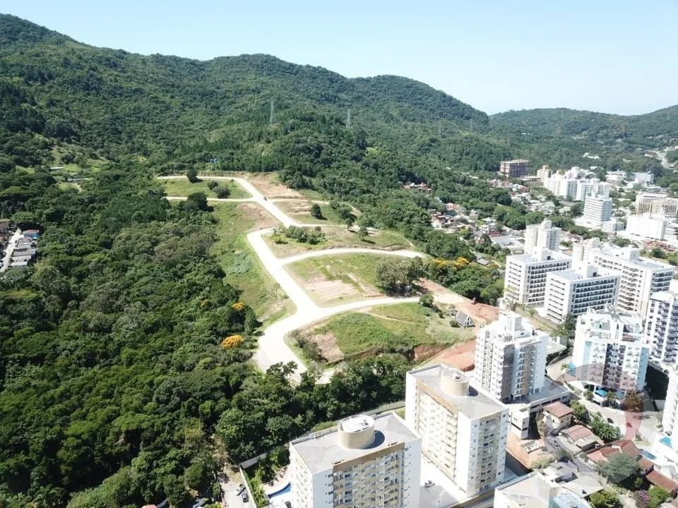 Terreno para venda em Itacorubi com 567 m² — foto principal