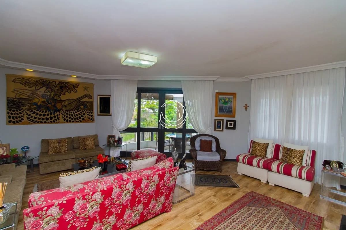 Casa para venda com 5 dormitórios em Centro com 298 m² — foto 3
