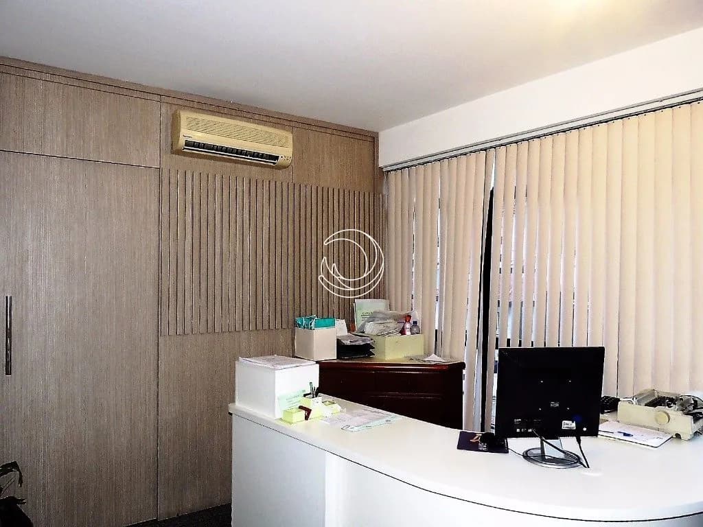 Sala comercial para venda em Centro com 110 m²