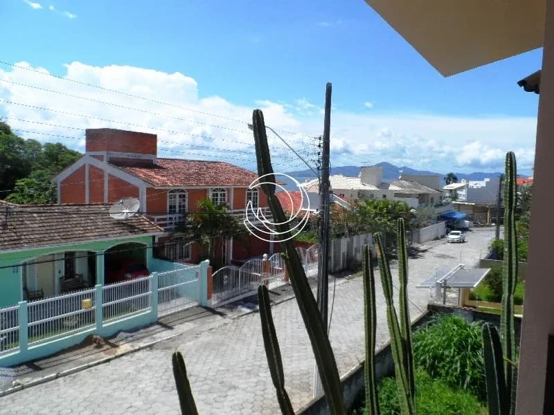 Casa para venda com 3 dormitórios em Ponta De Baixo com 350 m²