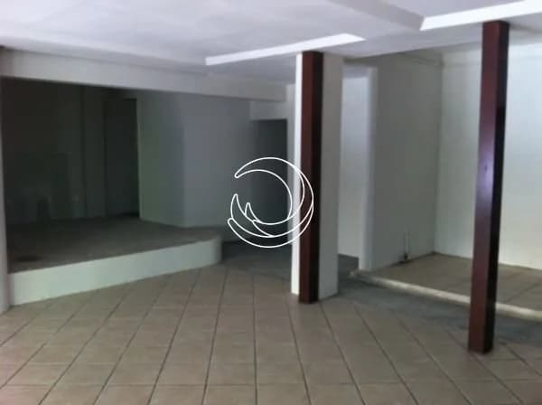 Casa comercial para venda em Centro com 160 m²