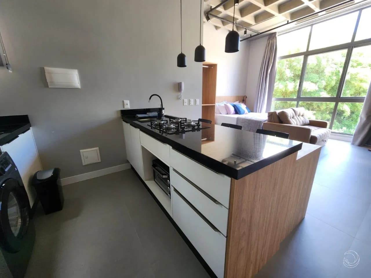 Estúdio para venda com 1 dormitório, em Canasvieiras com 38 m² — foto principal
