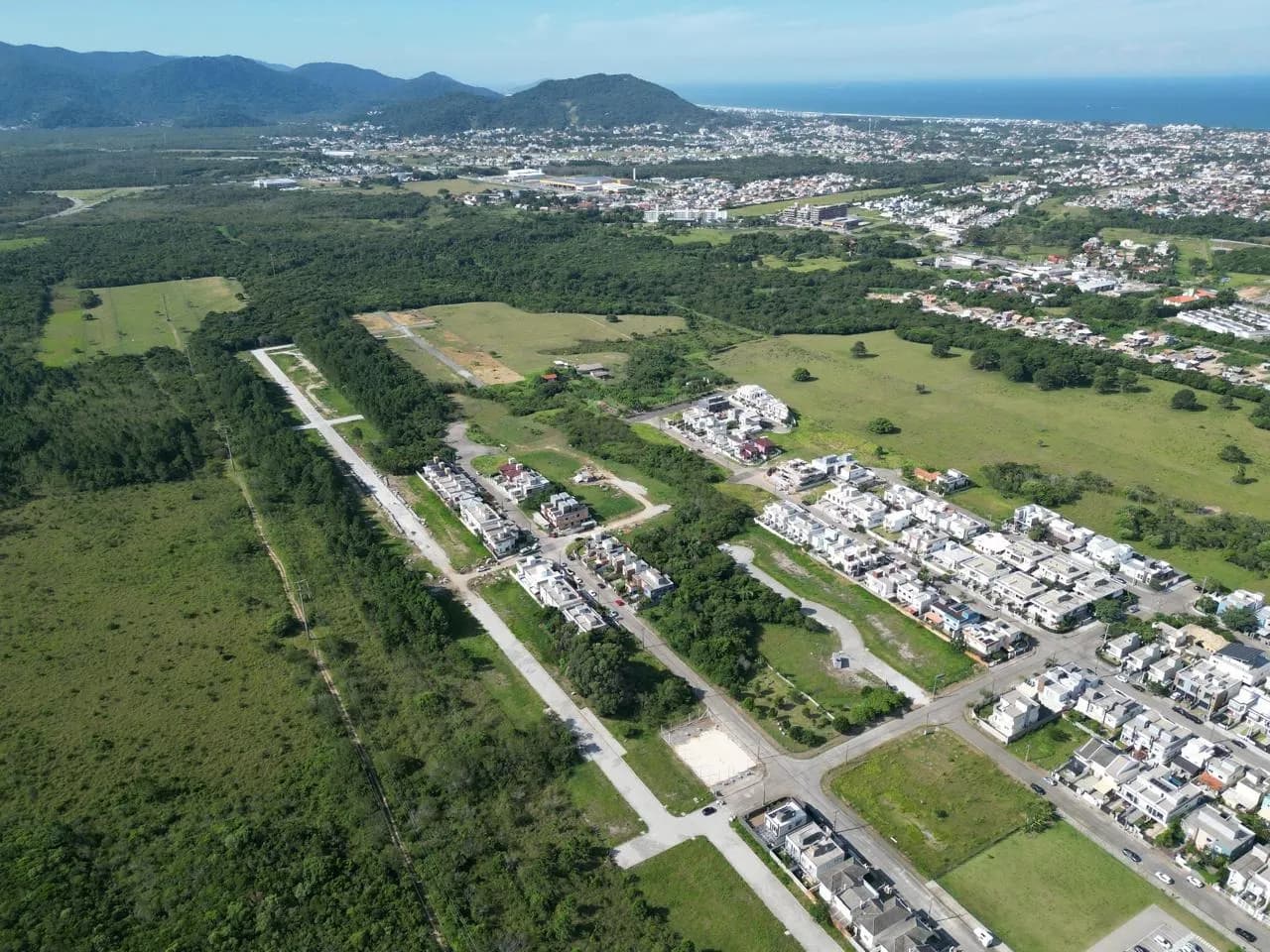 Terreno para venda em Ribeirão da Ilha com 443 m²