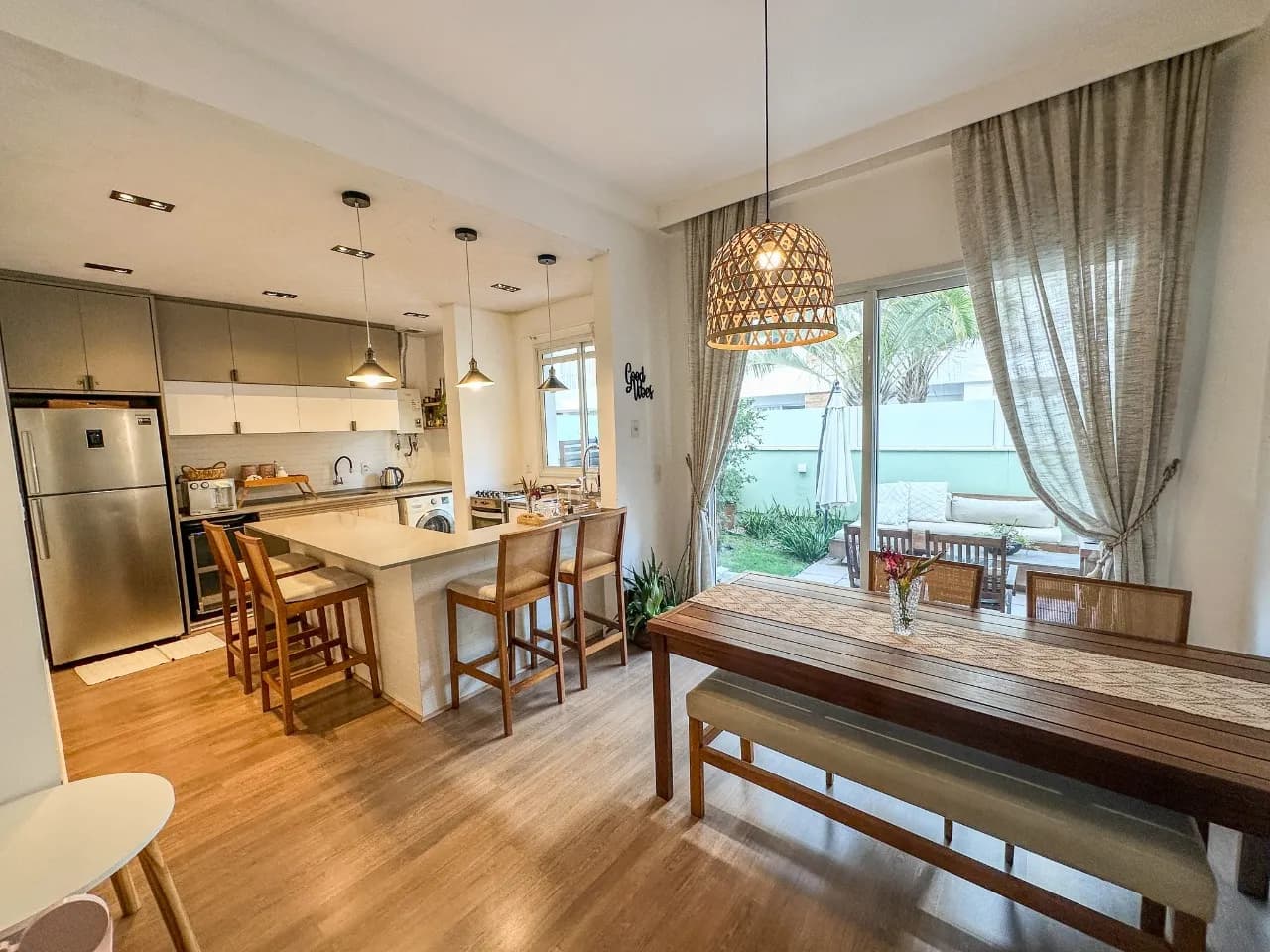Apartamento para venda com 2 dormitórios em Novo Campeche com 116 m² — foto principal