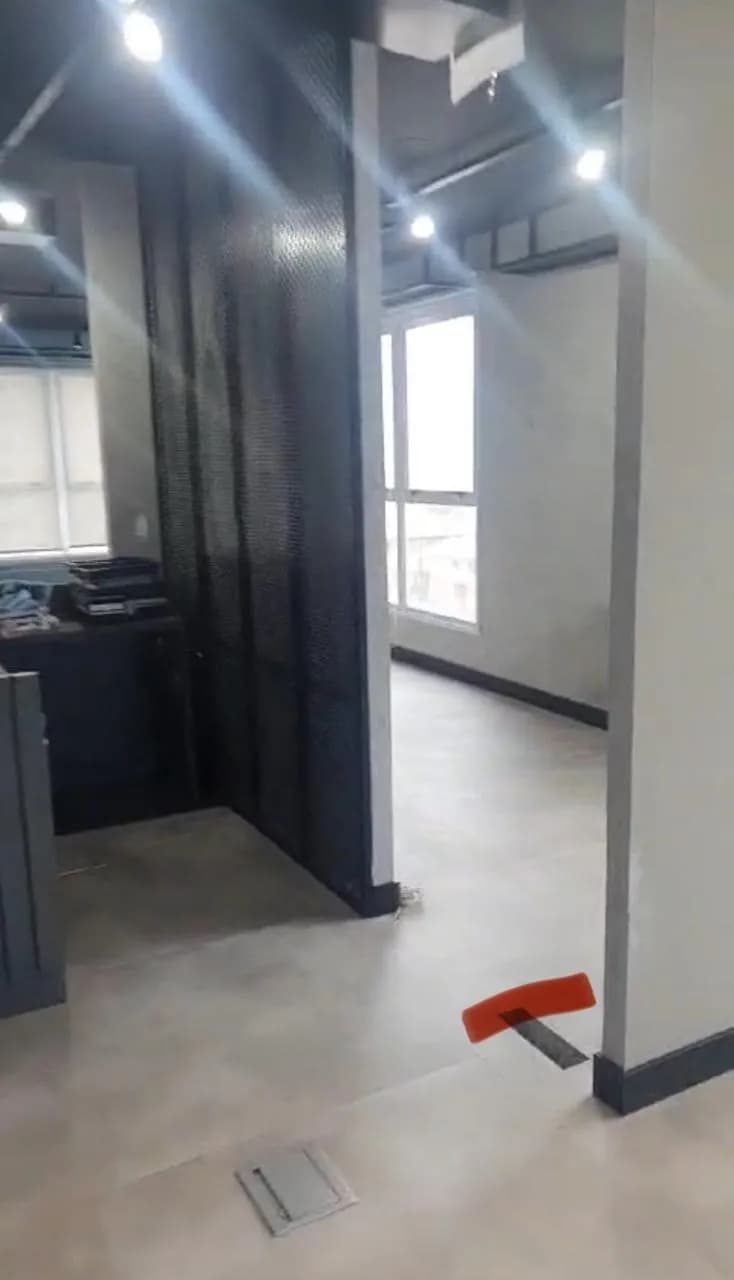 Sala comercial para venda em Trindade com 82 m² — foto 3