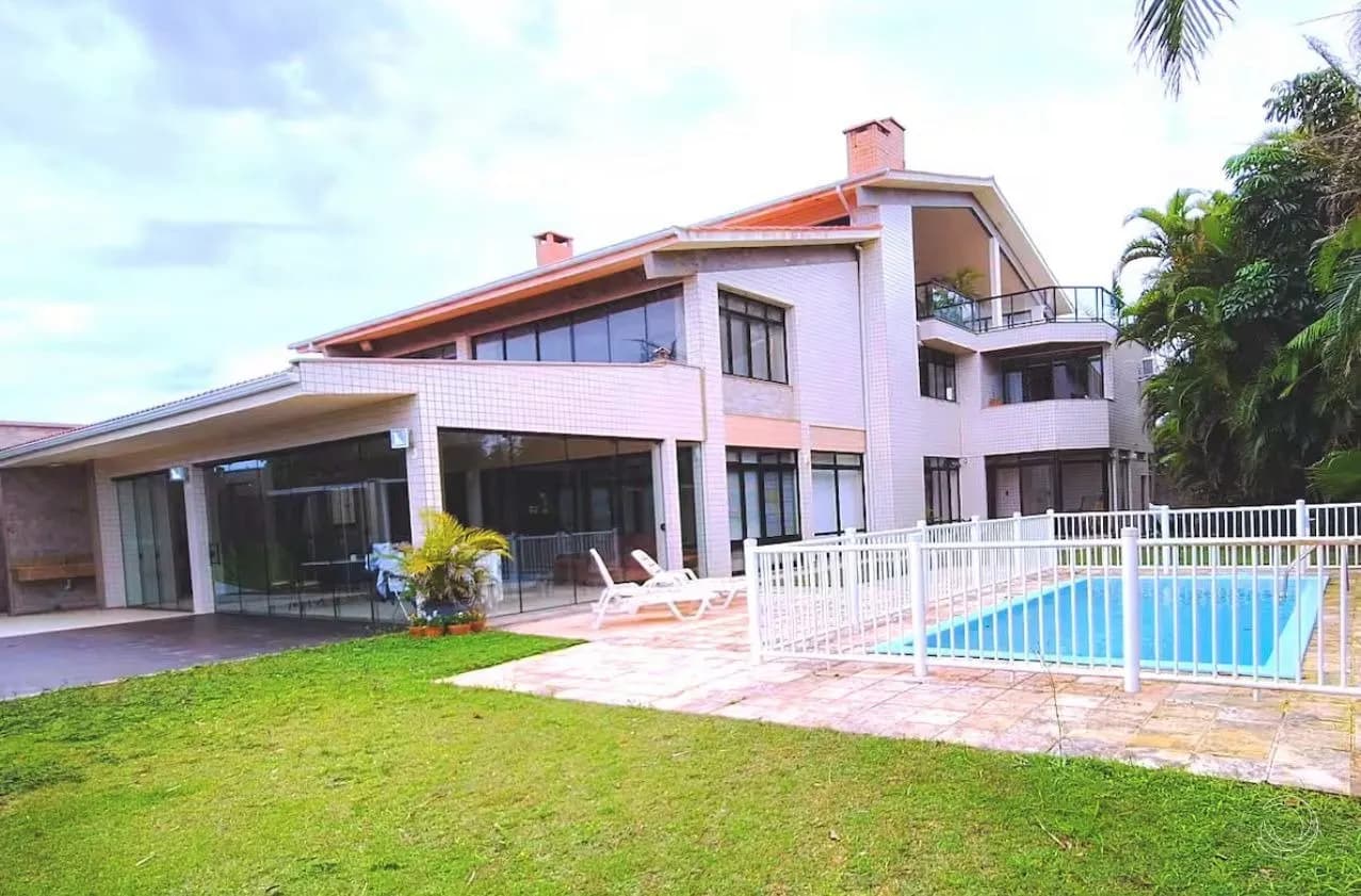 Casa para venda com 6 dormitórios em Morro Das Pedras com 800 m²