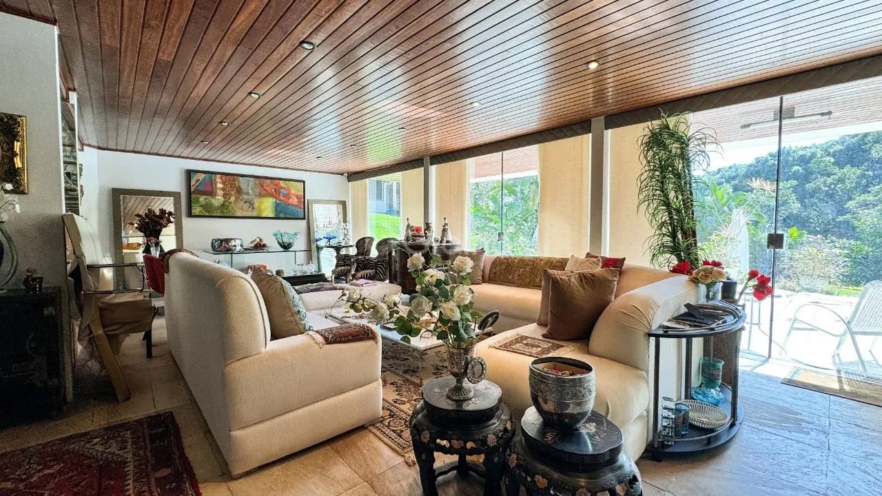 Casa para venda com 4 dormitórios em Itacorubi com 358 m² — foto 2