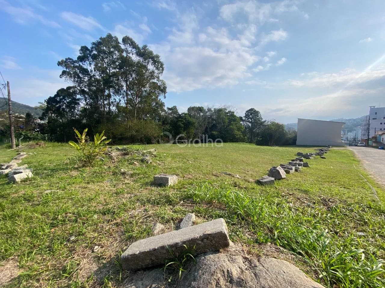 Terreno para venda em Pantanal com 1500 m² — foto principal