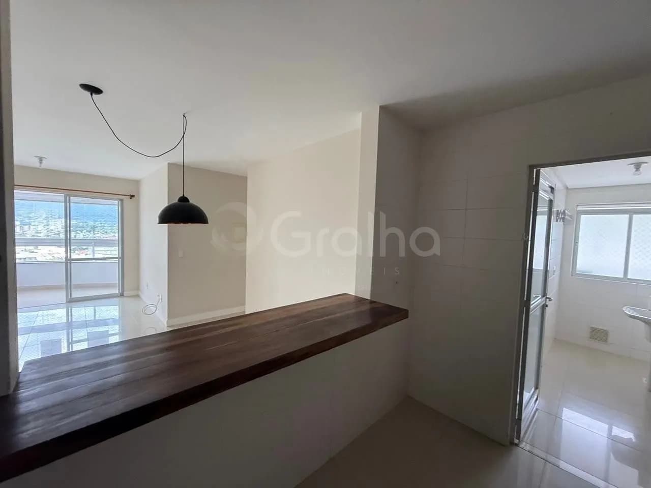 Apartamento para venda com 3 dormitórios em Pantanal com 88 m² — foto 2