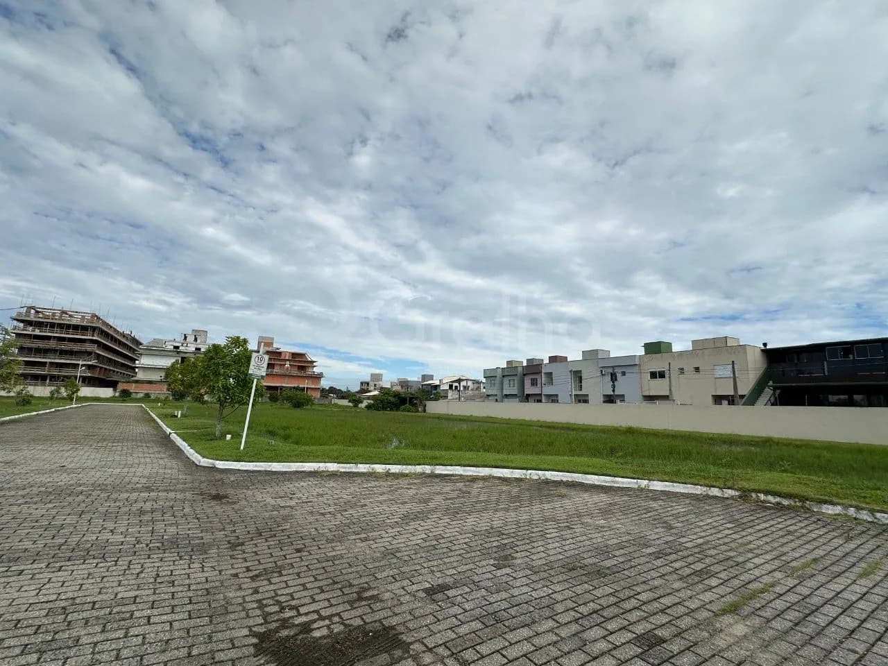 Terreno para venda em Campeche com 396 m² — foto 3