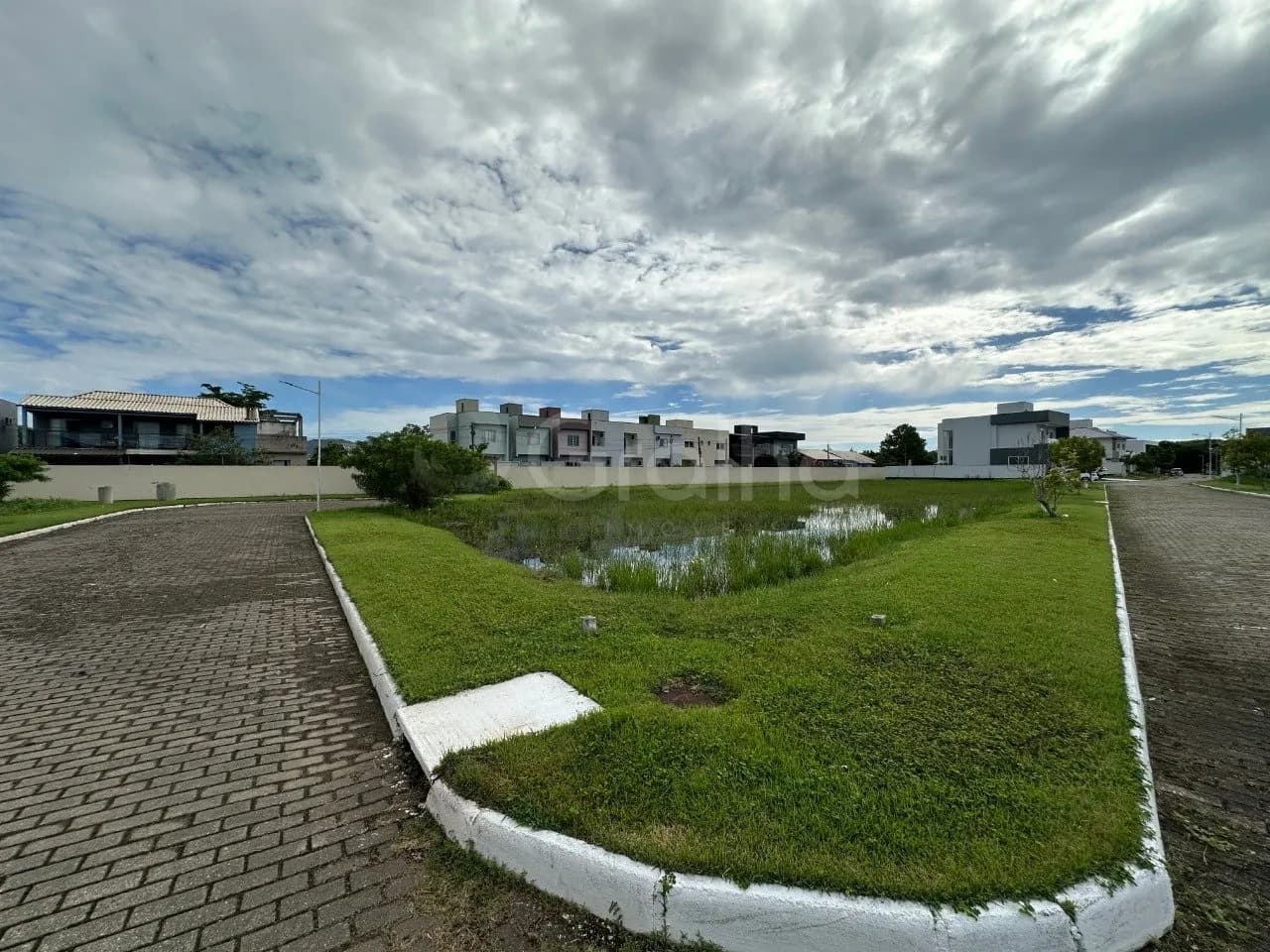 Terreno para venda em Campeche com 394 m² — foto 3