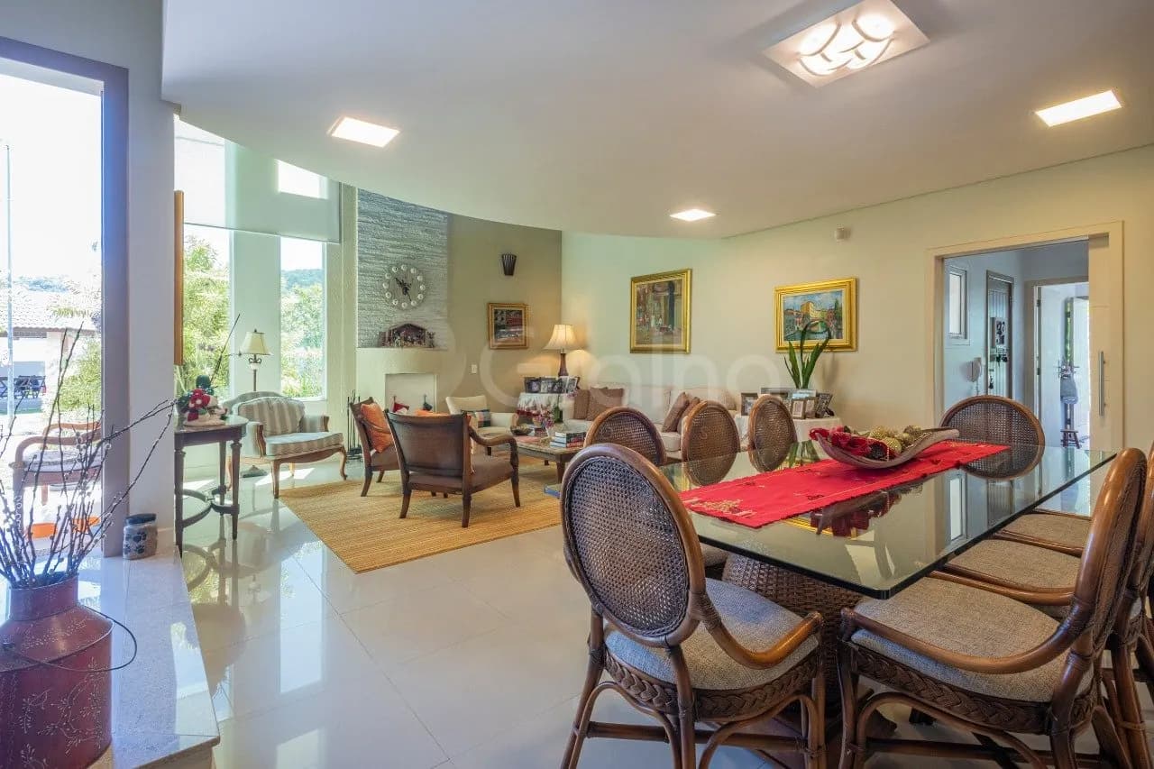 Casa para venda com 4 dormitórios em Côrrego Grande com 287 m² — foto 3