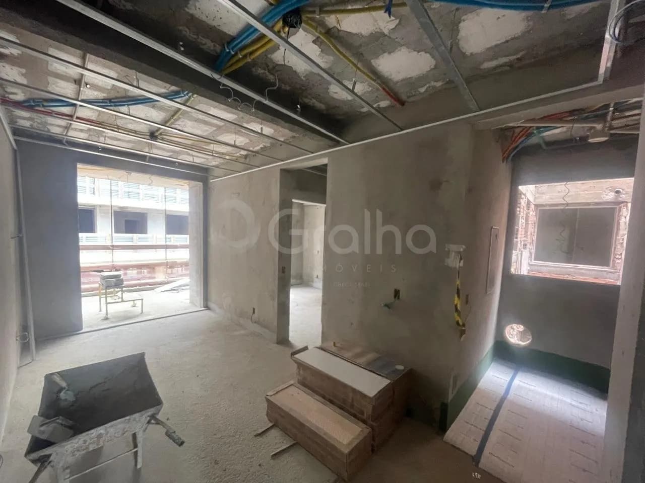 Apartamento para venda com 1 dormitório, em Campeche com 51 m² — foto principal