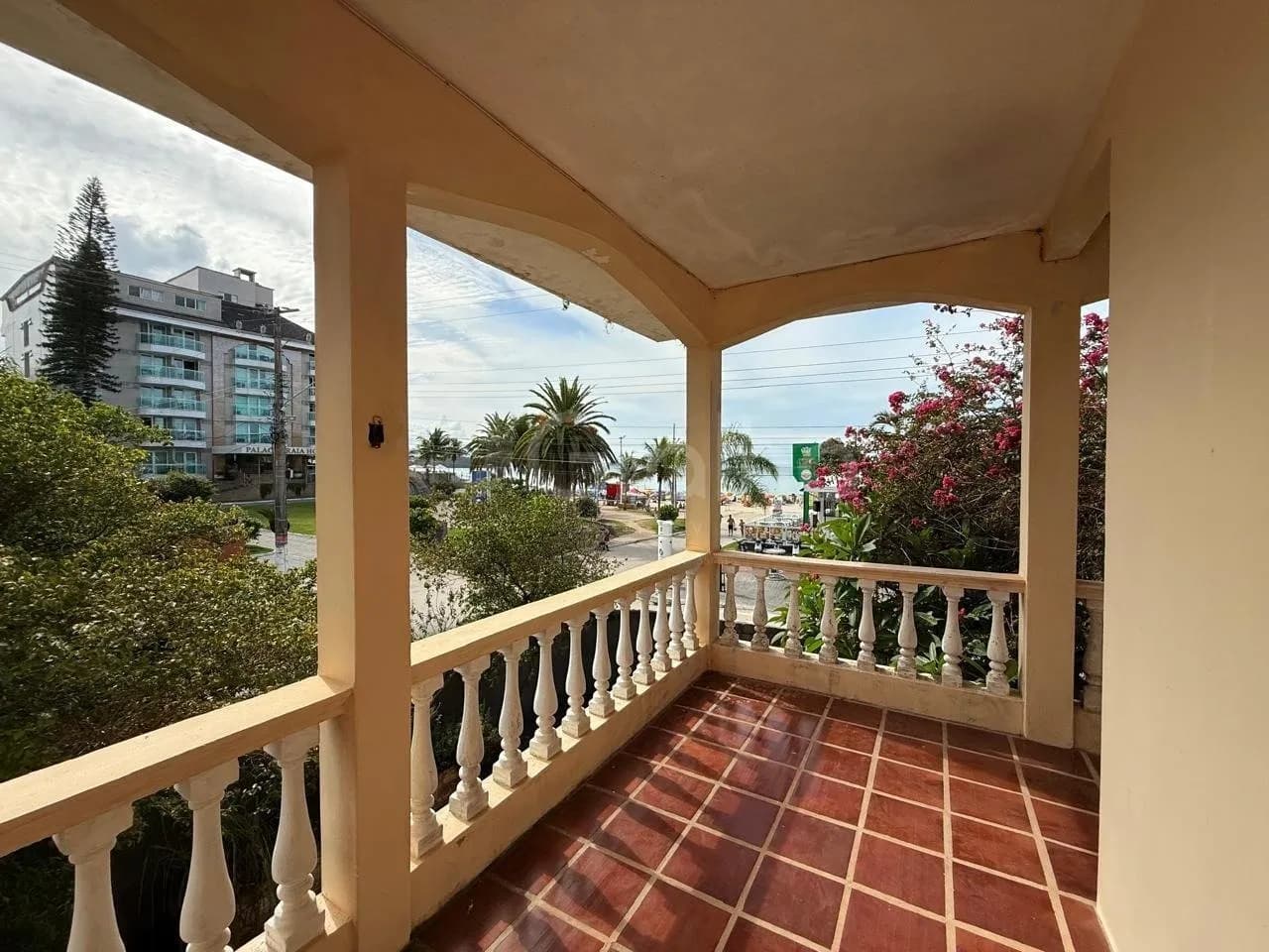 Casa para venda com 3 dormitórios em Canasvieiras com 281 m² — foto principal