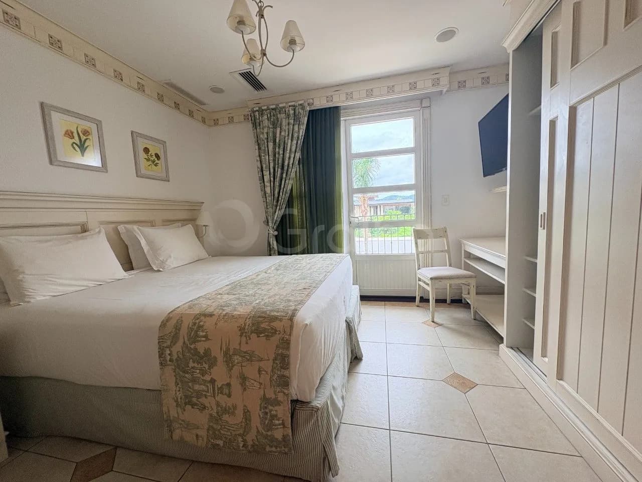 Apartamento para venda com 1 dormitório, em Jurerê Internacional com 40 m² — foto principal