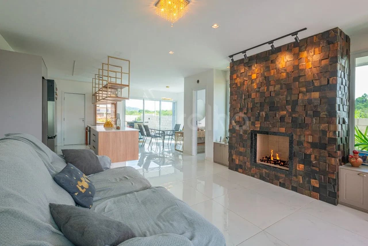Casa para venda com 3 dormitórios em Vargem Grande com 240 m²