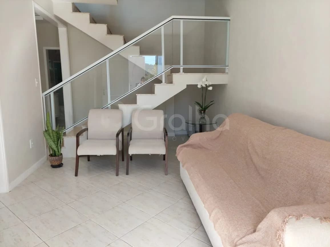 Casa para venda com 10 dormitórios em Cachoeira Do Bom Jesus com 707 m²