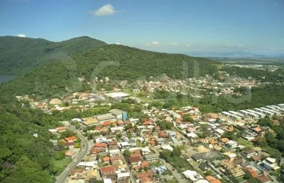 Casa para venda com 2 dormitórios em Ribeirão da Ilha com 105 m² — foto 2