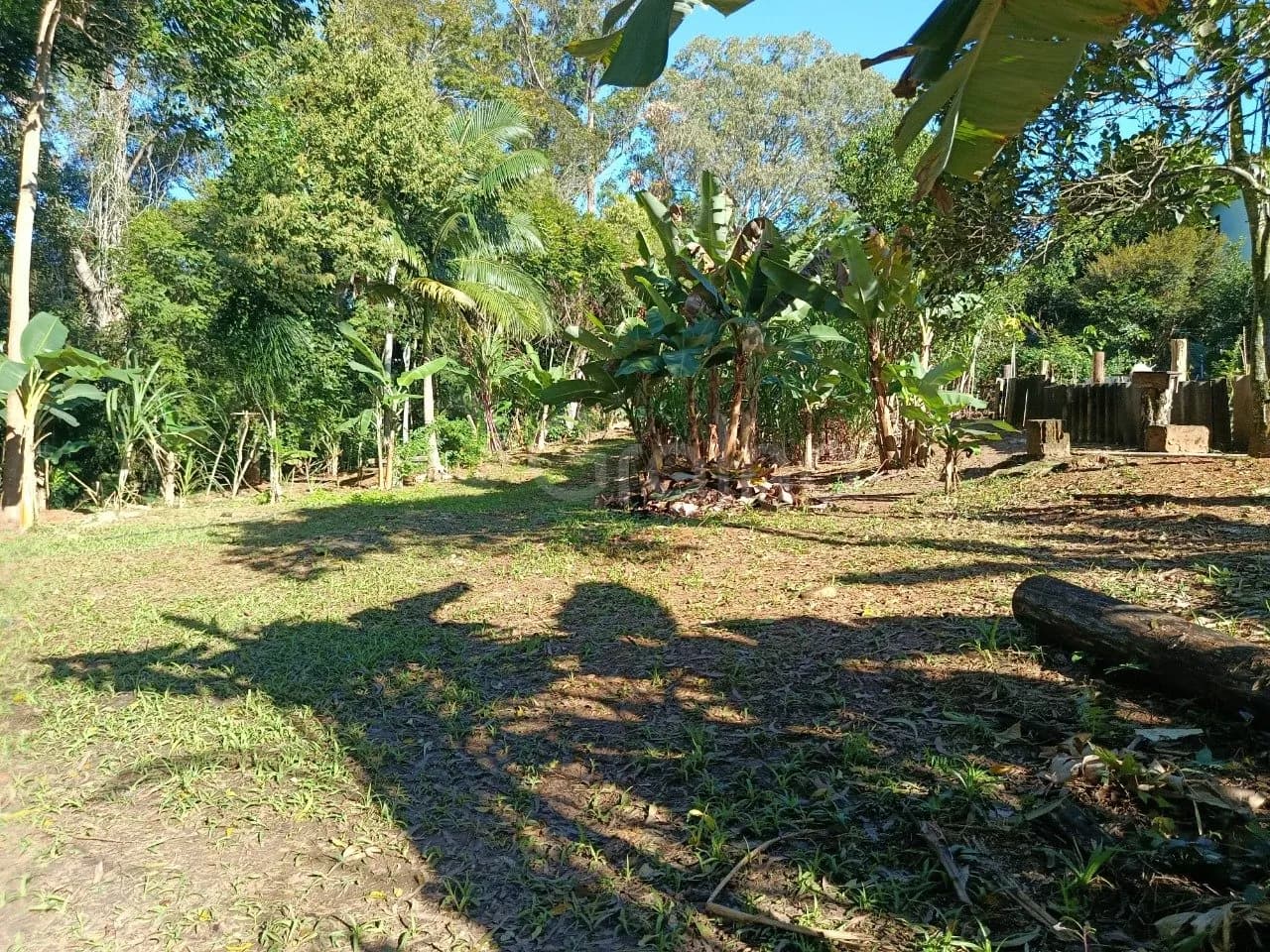 Terreno para venda em Pantanal com 5881 m² — foto principal