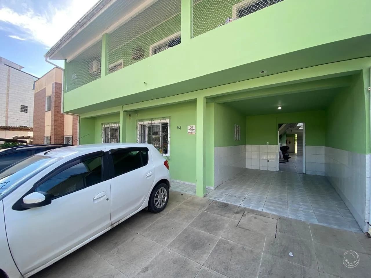 Prédio residencial para venda com 16 dormitórios em Pantanal com 302 m²