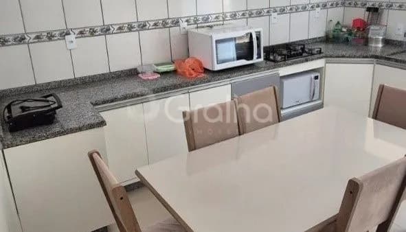 Casa para venda com 5 dormitórios em Trindade com 160 m²