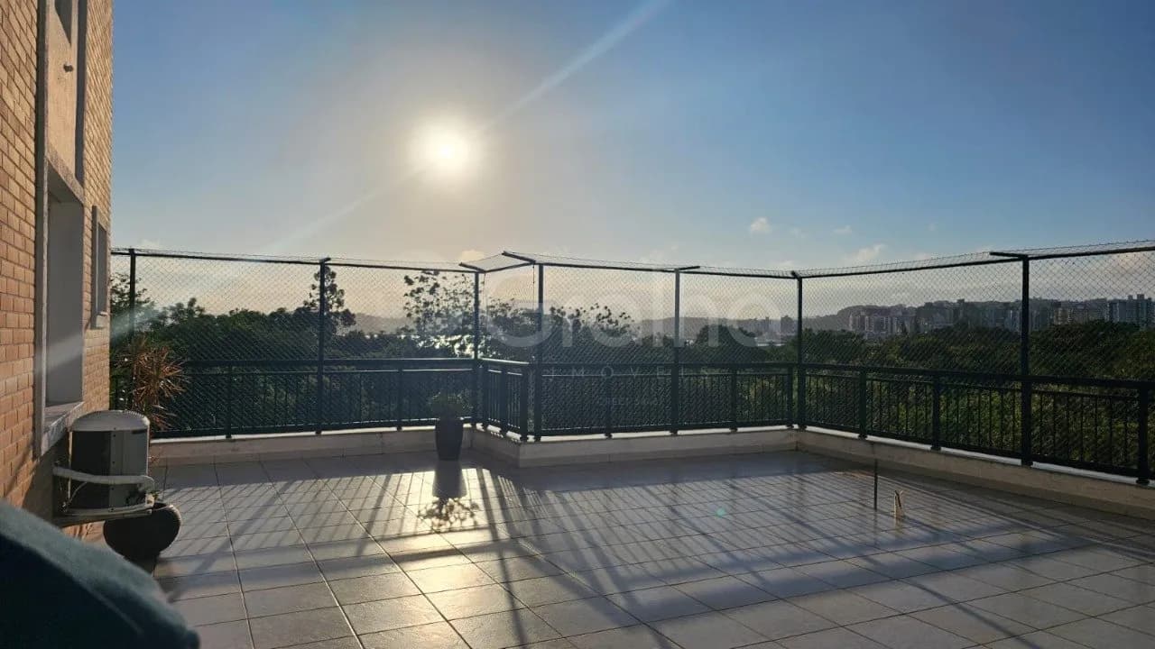 Apartamento para venda com 3 dormitórios em Abraão com 196 m²